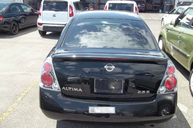 2006 Nissan Altima Pickupslt Quad Cab SWB 4WD 4x4 Truck