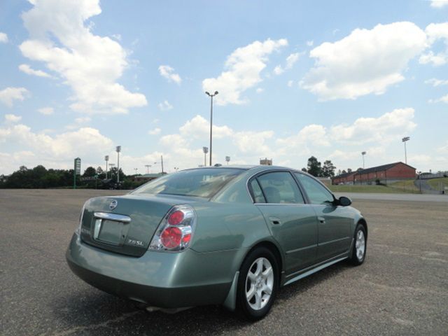 2006 Nissan Altima Pickupslt Quad Cab SWB 4WD 4x4 Truck