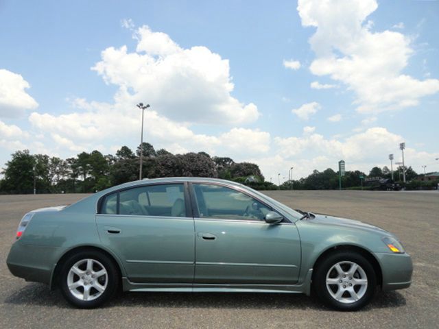 2006 Nissan Altima Pickupslt Quad Cab SWB 4WD 4x4 Truck