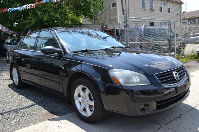 2006 Nissan Altima Pickupslt Quad Cab SWB 4WD 4x4 Truck