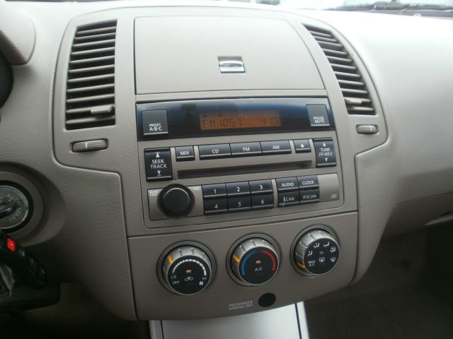 2006 Nissan Altima Pickupslt Quad Cab SWB 4WD 4x4 Truck