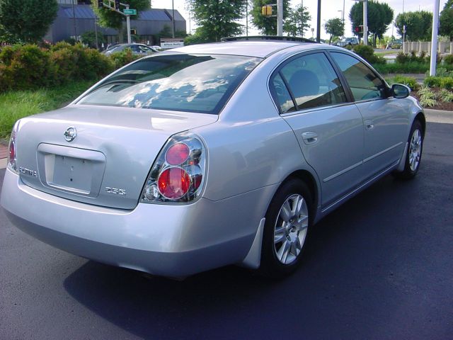 2006 Nissan Altima Pickupslt Quad Cab SWB 4WD 4x4 Truck