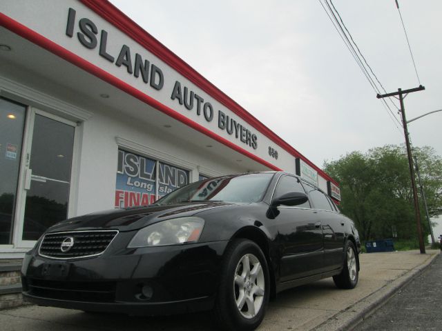 2006 Nissan Altima Pickupslt Quad Cab SWB 4WD 4x4 Truck