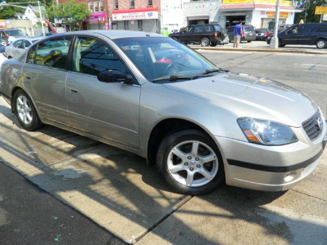 2006 Nissan Altima Eddie Baurer - Liquidator