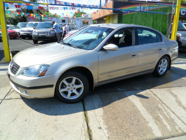 2006 Nissan Altima Eddie Baurer - Liquidator