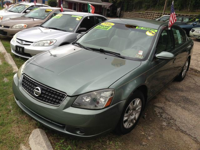 2006 Nissan Altima Pickupslt Quad Cab SWB 4WD 4x4 Truck