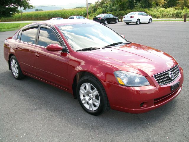 2006 Nissan Altima Pickupslt Quad Cab SWB 4WD 4x4 Truck