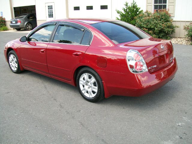 2006 Nissan Altima Pickupslt Quad Cab SWB 4WD 4x4 Truck