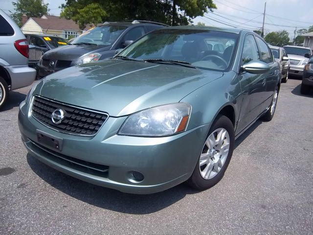 2006 Nissan Altima Pickupslt Quad Cab SWB 4WD 4x4 Truck