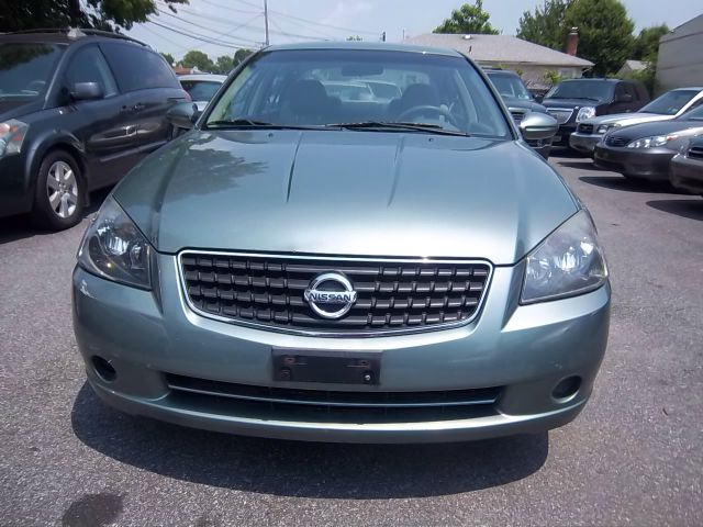 2006 Nissan Altima Pickupslt Quad Cab SWB 4WD 4x4 Truck