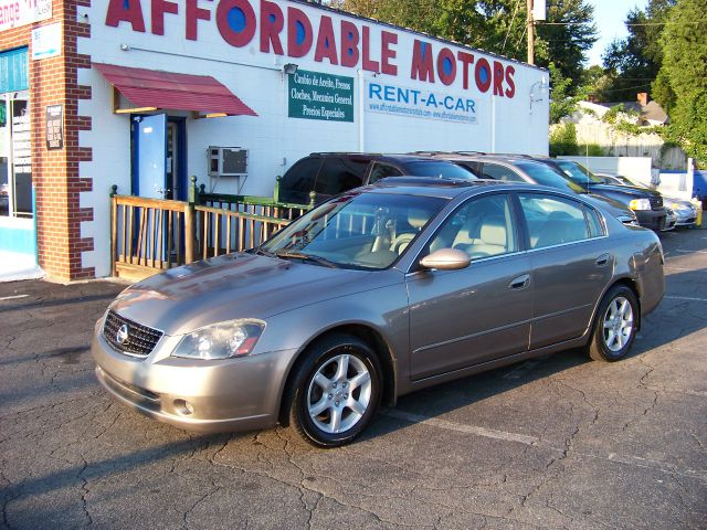 2006 Nissan Altima Pickupslt Quad Cab SWB 4WD 4x4 Truck