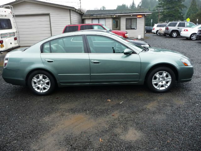 2006 Nissan Altima Pickupslt Quad Cab SWB 4WD 4x4 Truck