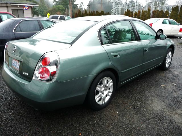 2006 Nissan Altima Pickupslt Quad Cab SWB 4WD 4x4 Truck