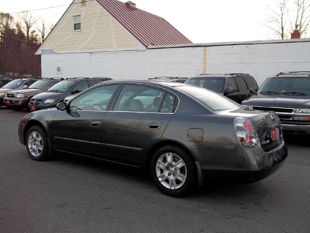 2006 Nissan Altima Pickupslt Quad Cab SWB 4WD 4x4 Truck