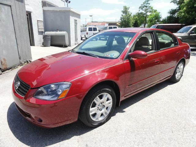 2006 Nissan Altima Pickupslt Quad Cab SWB 4WD 4x4 Truck