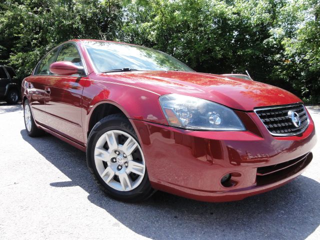 2006 Nissan Altima Pickupslt Quad Cab SWB 4WD 4x4 Truck