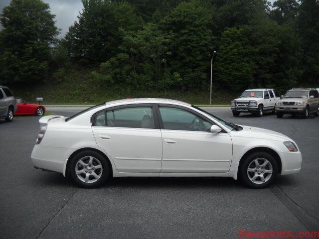 2006 Nissan Altima Pickupslt Quad Cab SWB 4WD 4x4 Truck