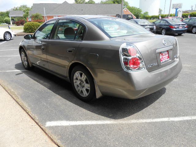 2006 Nissan Altima Pickupslt Quad Cab SWB 4WD 4x4 Truck