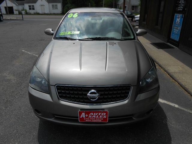 2006 Nissan Altima Pickupslt Quad Cab SWB 4WD 4x4 Truck