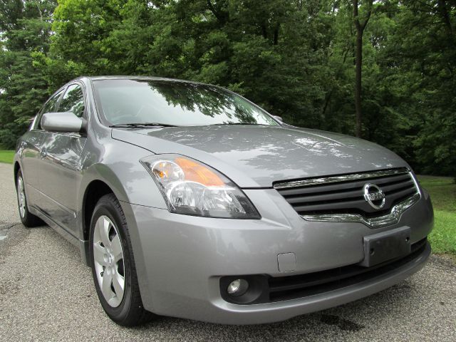 2007 Nissan Altima Pickupslt Quad Cab SWB 4WD 4x4 Truck