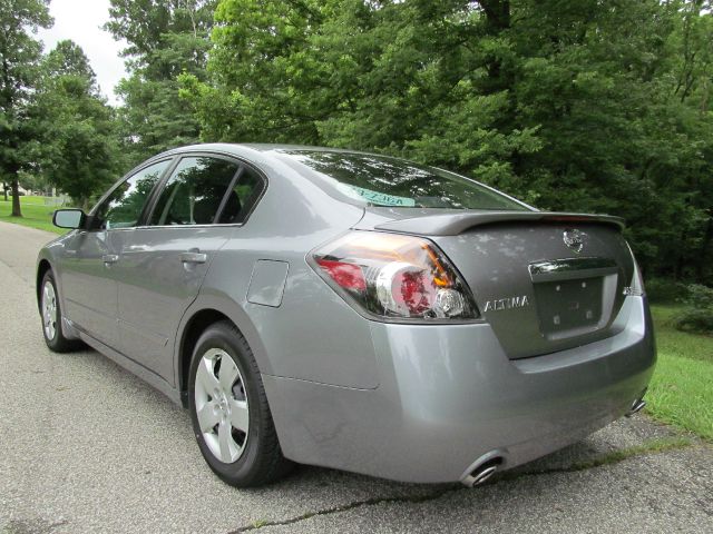 2007 Nissan Altima Pickupslt Quad Cab SWB 4WD 4x4 Truck