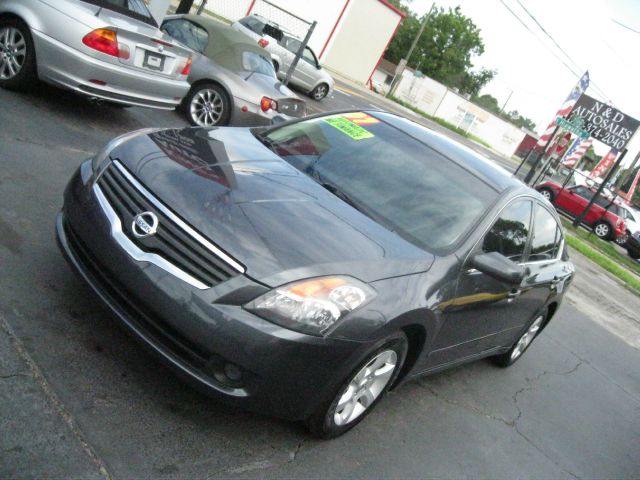 2007 Nissan Altima Pickupslt Quad Cab SWB 4WD 4x4 Truck