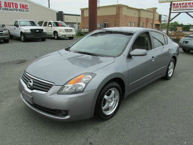 2007 Nissan Altima Pickupslt Quad Cab SWB 4WD 4x4 Truck