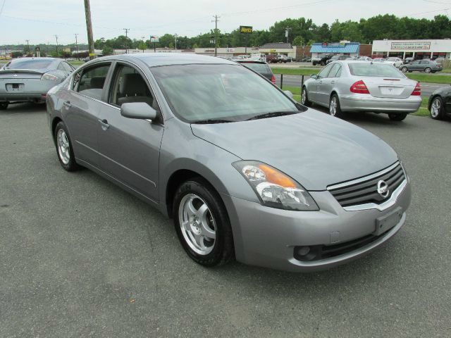 2007 Nissan Altima Pickupslt Quad Cab SWB 4WD 4x4 Truck