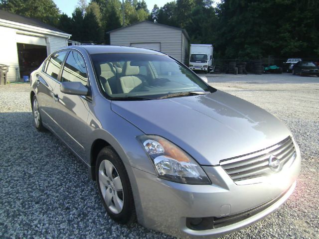 2007 Nissan Altima Pickupslt Quad Cab SWB 4WD 4x4 Truck