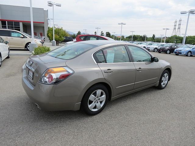 2007 Nissan Altima Ls,crew,cloth,very Clean