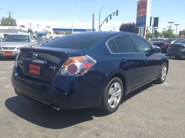 2007 Nissan Altima Pickupslt Quad Cab SWB 4WD 4x4 Truck