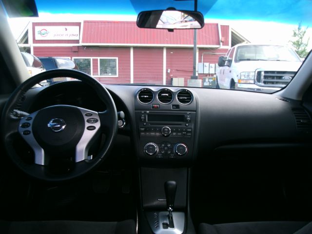 2007 Nissan Altima Pickupslt Quad Cab SWB 4WD 4x4 Truck