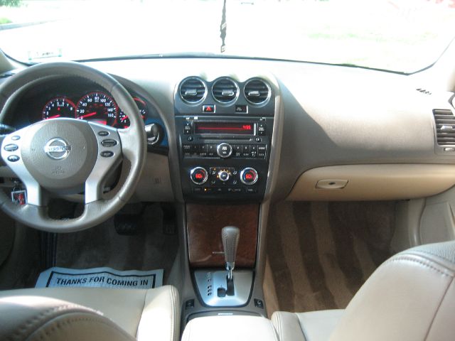 2007 Nissan Altima SLT Quad Cab 2WD