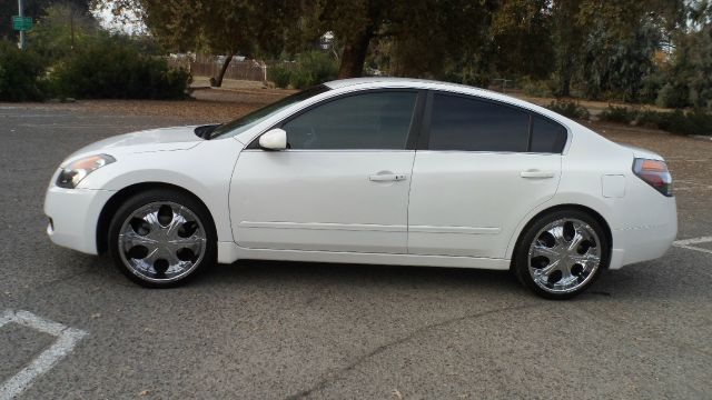 2007 Nissan Altima Pickupslt Quad Cab SWB 4WD 4x4 Truck