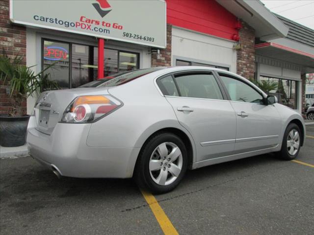 2007 Nissan Altima 4x4 Truck