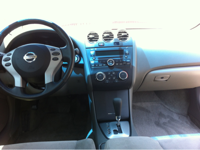 2007 Nissan Altima Pickupslt Quad Cab SWB 4WD 4x4 Truck