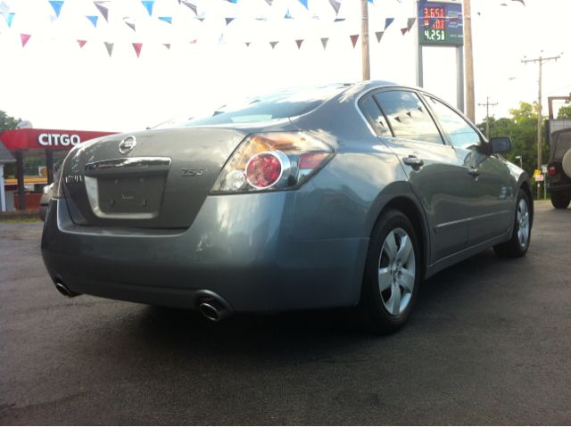 2007 Nissan Altima Pickupslt Quad Cab SWB 4WD 4x4 Truck