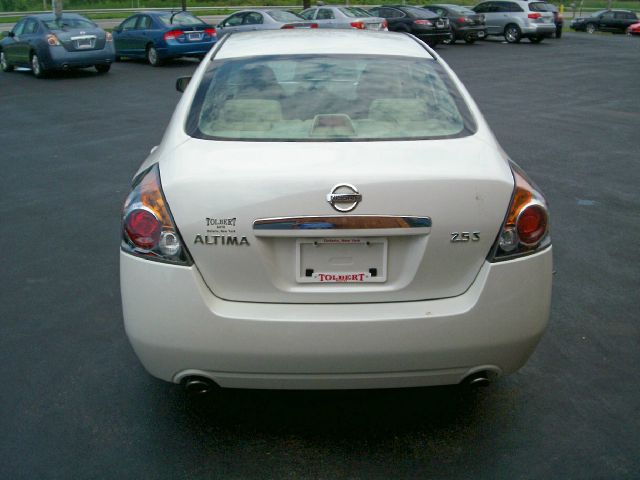 2008 Nissan Altima Pickupslt Quad Cab SWB 4WD 4x4 Truck