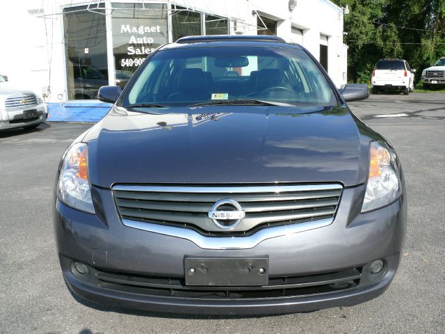 2008 Nissan Altima SLT Quad Cab 2WD