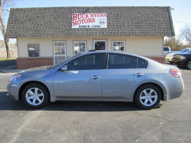 2008 Nissan Altima Ext Cab-no Bed