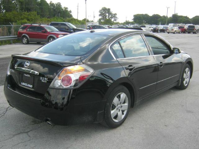 2008 Nissan Altima XL 12 Ft Utility Dump