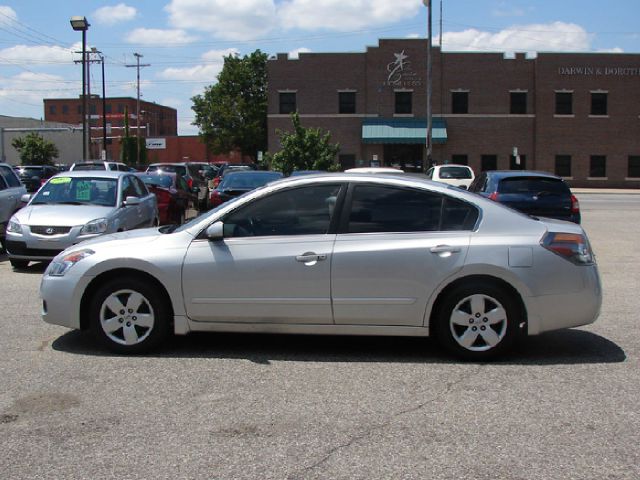 2008 Nissan Altima Pickupslt Quad Cab SWB 4WD 4x4 Truck