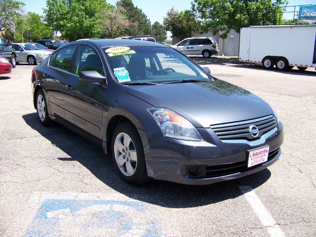 2008 Nissan Altima Pickupslt Quad Cab SWB 4WD 4x4 Truck