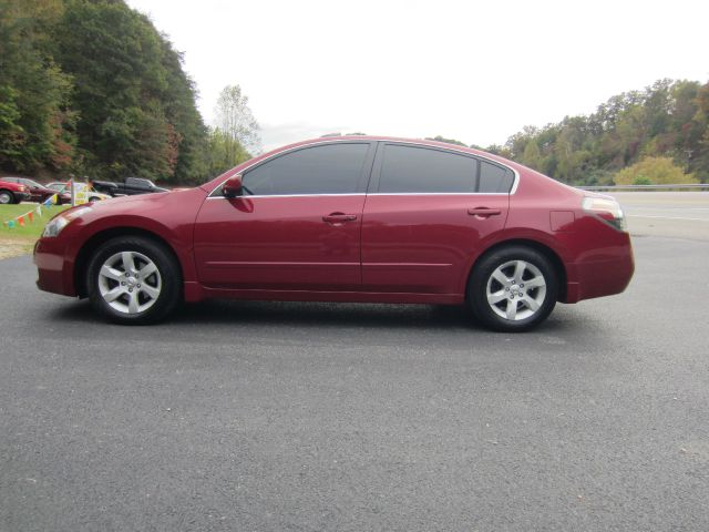 2008 Nissan Altima 2WD Crew Cab 140.5 Laramie