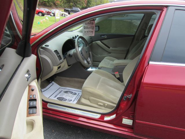 2008 Nissan Altima 2WD Crew Cab 140.5 Laramie