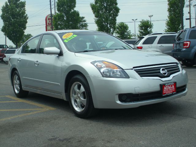 2008 Nissan Altima Pickupslt Quad Cab SWB 4WD 4x4 Truck