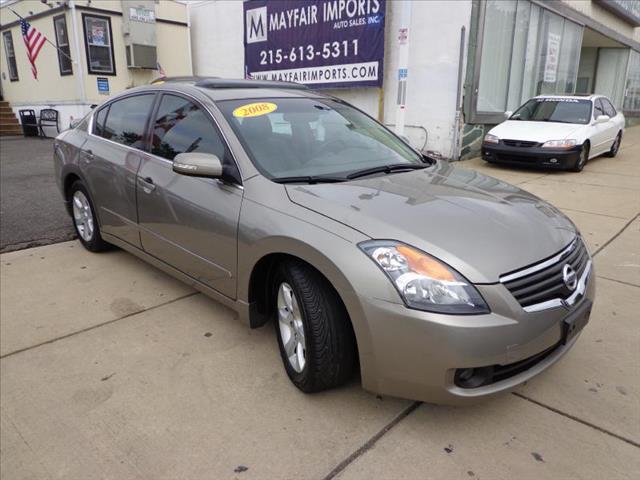 2008 Nissan Altima 3500 Mega Cab