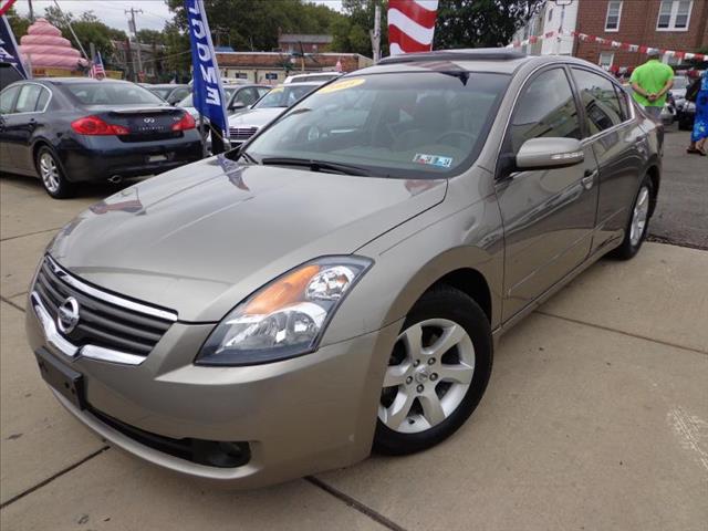 2008 Nissan Altima 3500 Mega Cab