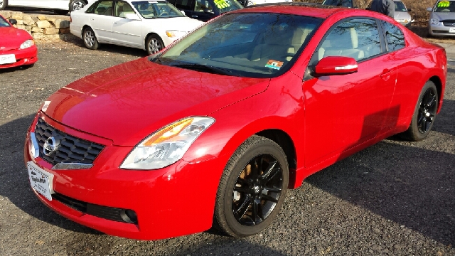 2008 Nissan Altima Eddie Bauer NICE