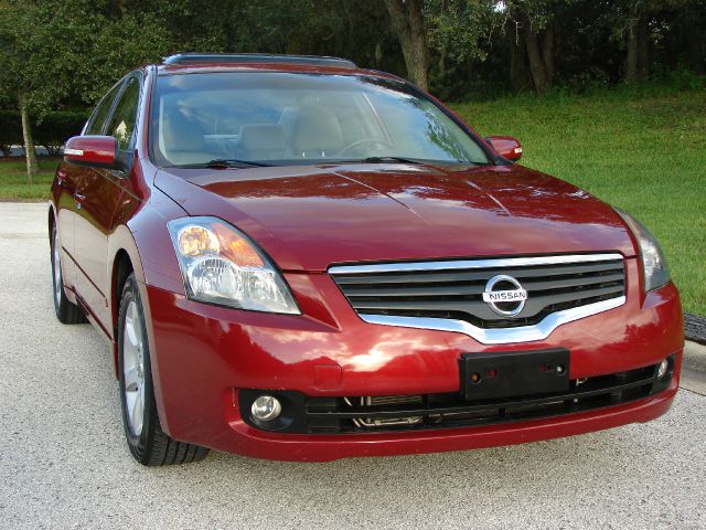 2008 Nissan Altima ST Pickup 4D 5 1/2 Ft